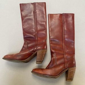 Rare leather Frye Boots, size 8!